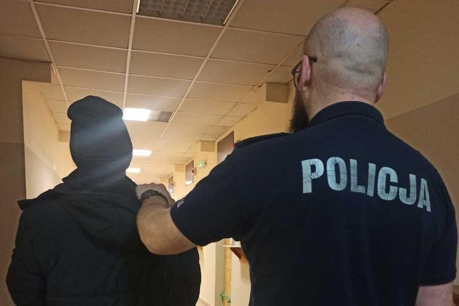 NDM. W hotelu ukrywał się poszukiwany 59-latek. Aby uniknąć zatrzymania podał się za brata