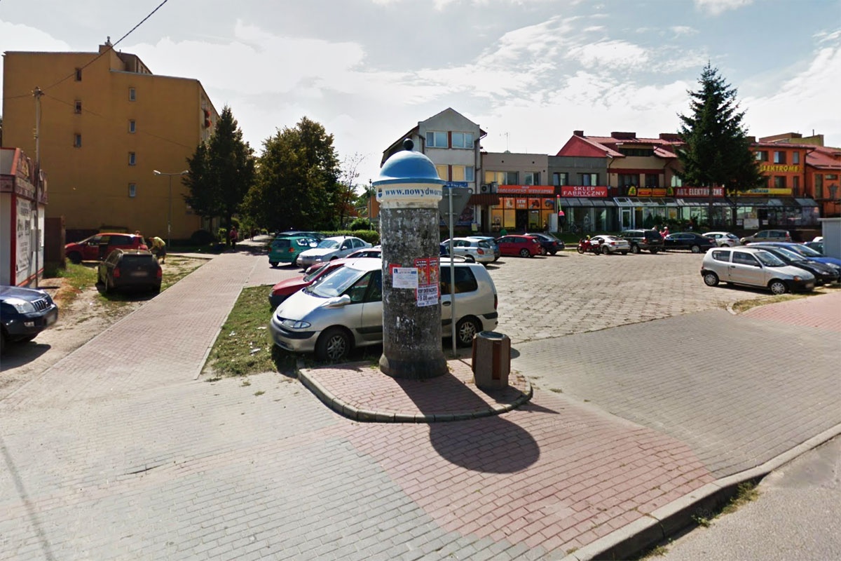 Nowy Dwór Mazowiecki. Pił alkohol na Bohaterów Modlina. Był poszukiwany. Wpadł dzięki Krajowej Mapie Zagrożeń Bezpieczeństwa
