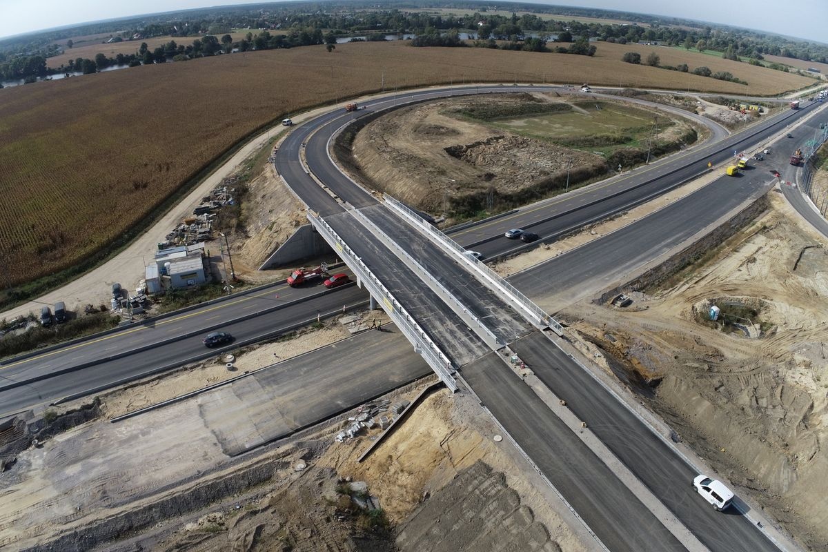 Wykonawca: Odcinek drogi S7 (Modlin – Czosnów) z zaawansowaniem robót na poziomie ok. 70%