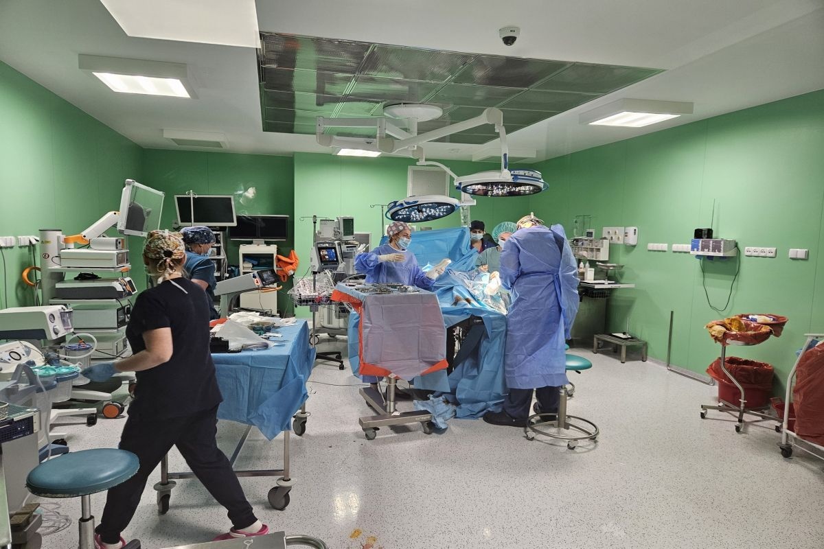 Szpital w Nowym Dworze coraz bardziej zadłużony. Do tego trwa walka o prosektorium