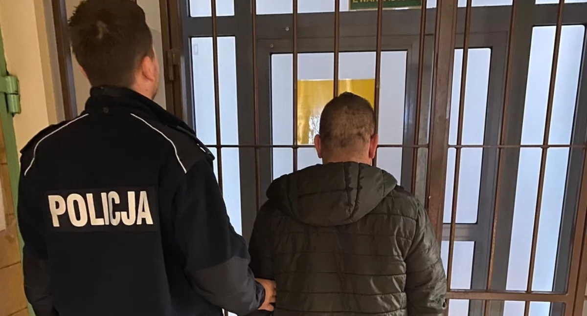 40-latek ukrył mefedron i marihuanę pod zabawkami dzieci. Trafił do aresztu na 3-miesiące 
