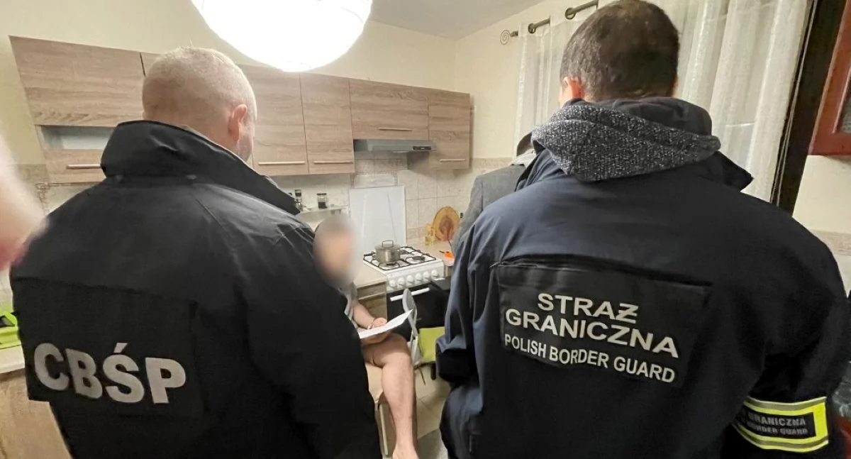 Powiat. Służby zatrzymały osoby związane z wyłudzeniami decyzji administracyjnych i ułatwianiem nielegalnego pobytu cudzoziemcom