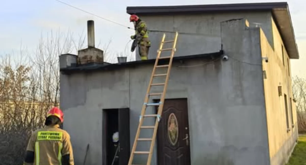 Pożar sadzy w kominach: strażacy interweniowali dwukrotnie