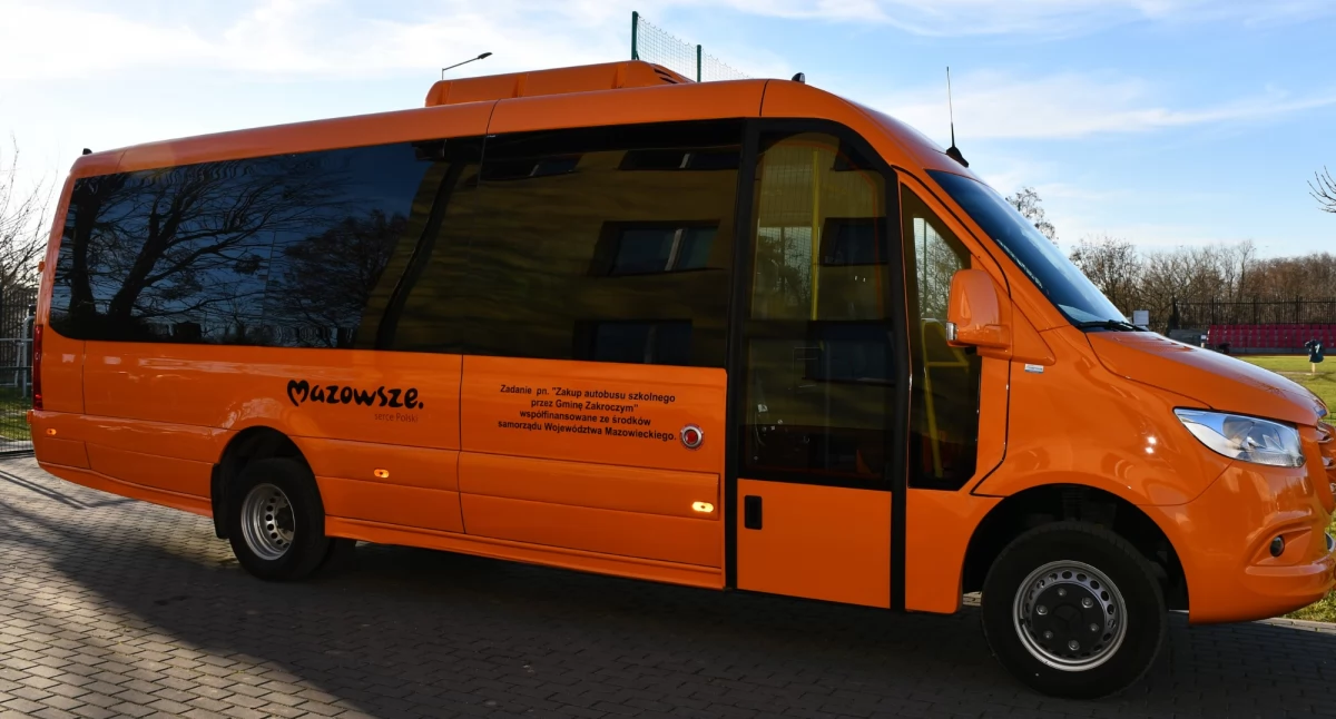 Nowy autobus szkolny dla dzieci z gminy Zakroczym