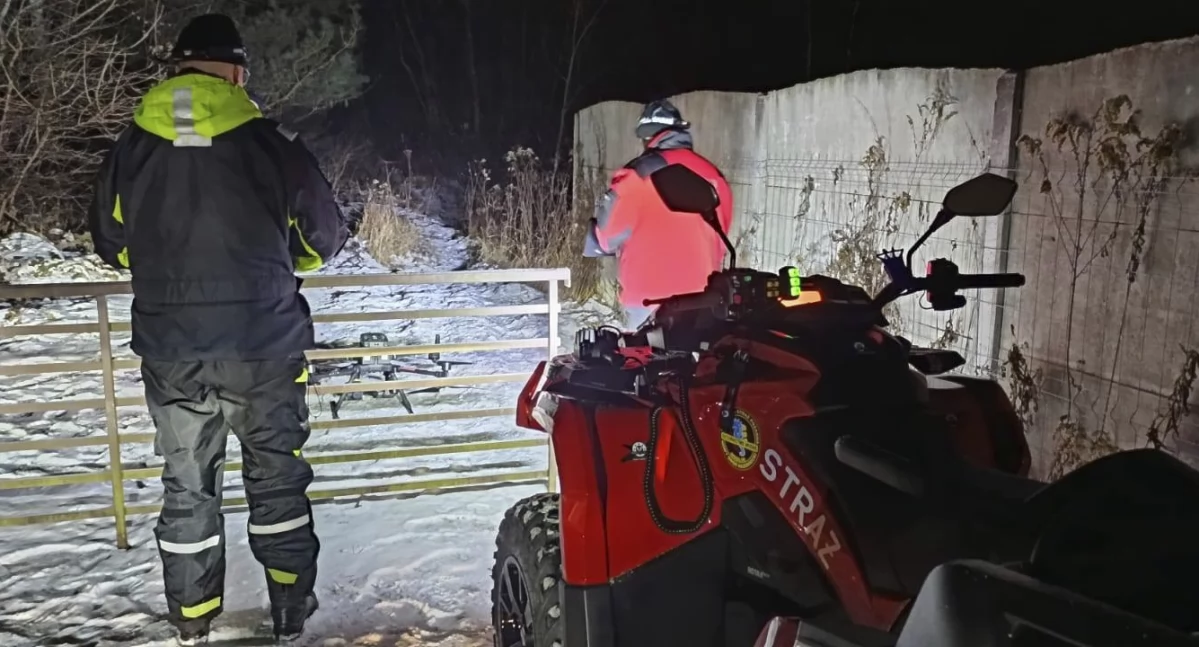 Czosnów: Nocna akcja poszukiwawcza w Adamówku: mężczyzna odnaleziony cały i przytomny