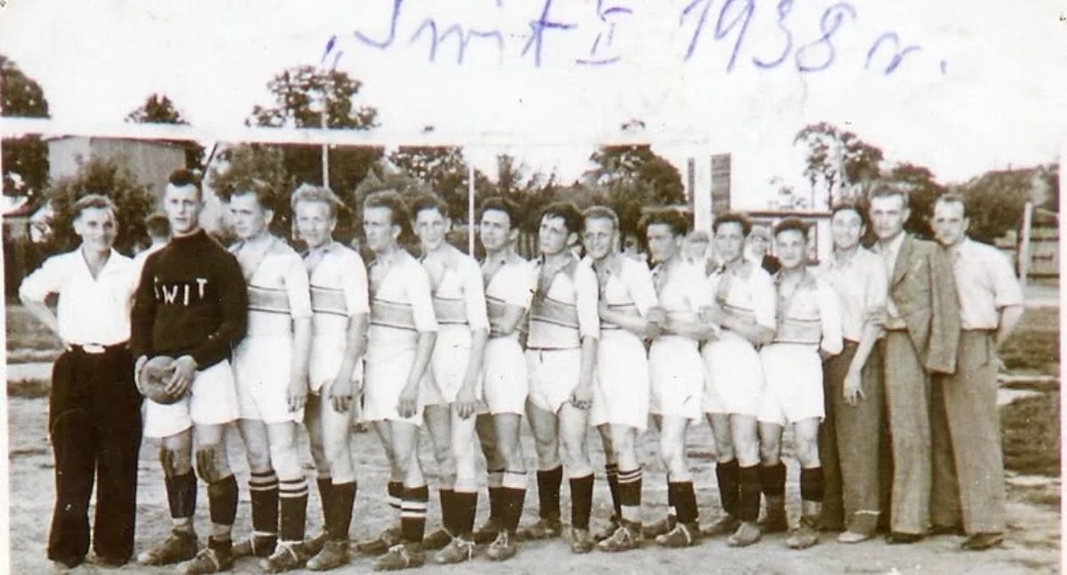 90 lat Świtu: Jubileusz piłkarskiego klubu. Historia, wspomnienia i plany Miejskiego Klubu Sportowego Świt Nowy Dwór Mazowiecki