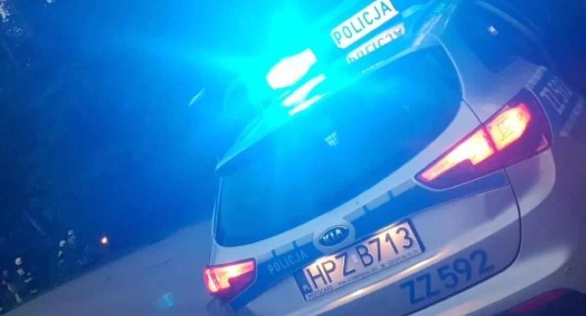 Zakroczym. Kolejny wypadek na S7. Renault z rowu wyciągnęli druhowie z OSP Trębki Nowe i OSP Zakroczym 