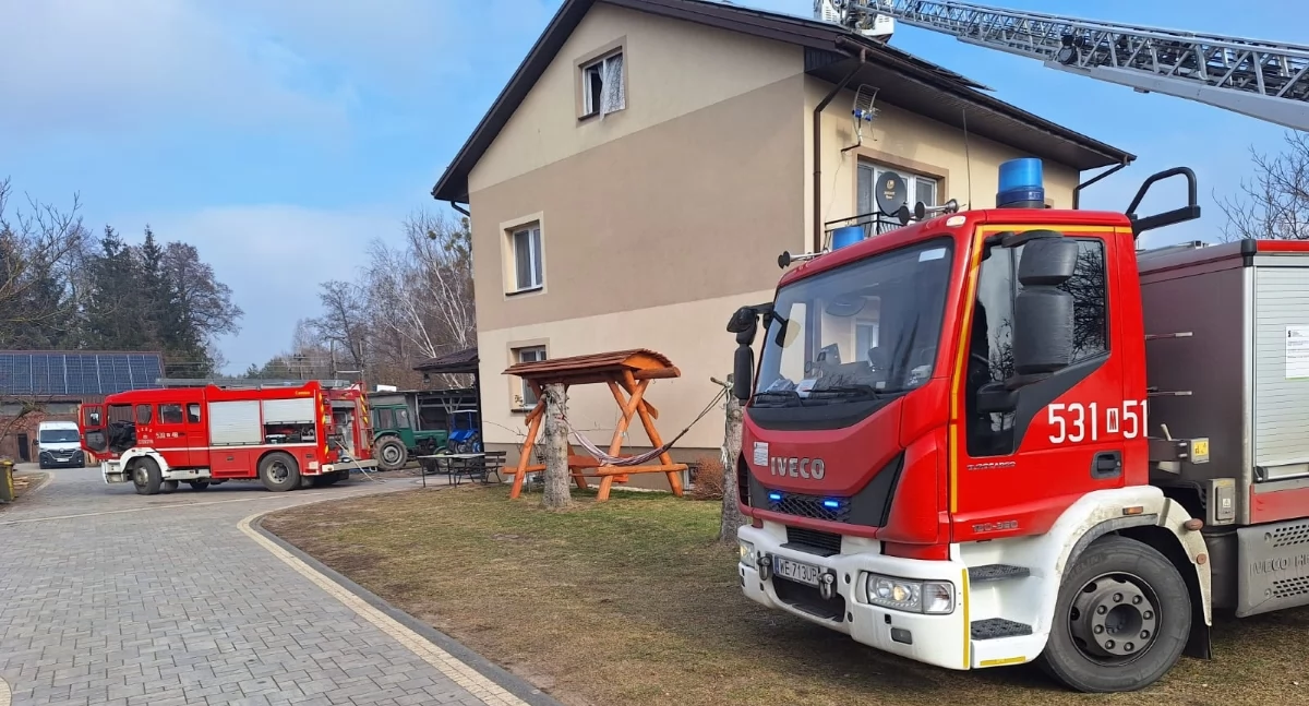 Pożary sadzy w domach jednorodzinnych w Cieksynie i Nasielsku. Płomienie ugasili strażacy