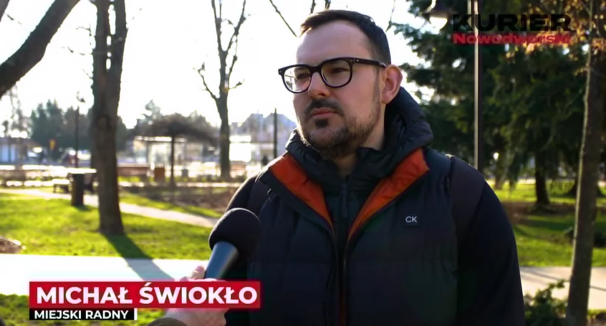 Sygnalizacja świetlna na skrzyżowaniu DW 631 i ulicy Chemików zamiast ronda. Radny Michał Świokło opowiada nam o projekcie złożonym do BOM wideo)