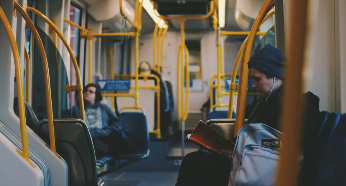 Nowodworska Komunikacja Autobusowa z opóźnieniem. Konsultacje trwają, nowy przetarg niebawem. Na czym stanęło? Co dalej?