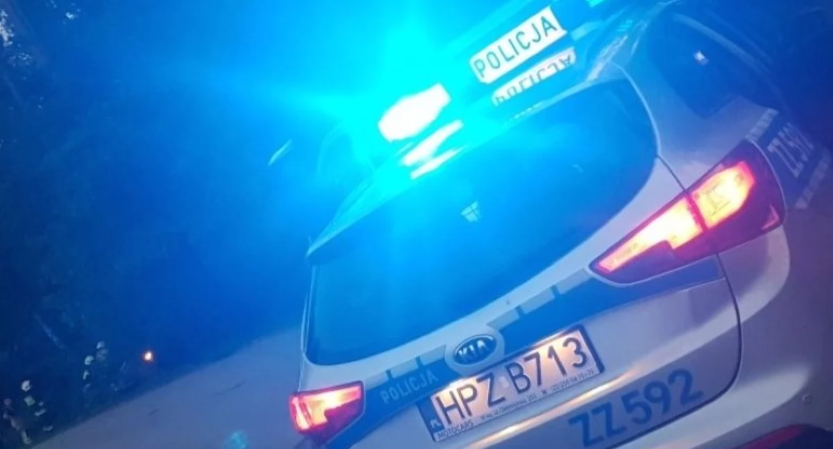 Zderzenie osobówki z ciężarówką na S7 w Cząstkowie Mazowieckim. Sprawca odjechał z miejsca zdarzenia taksówką 