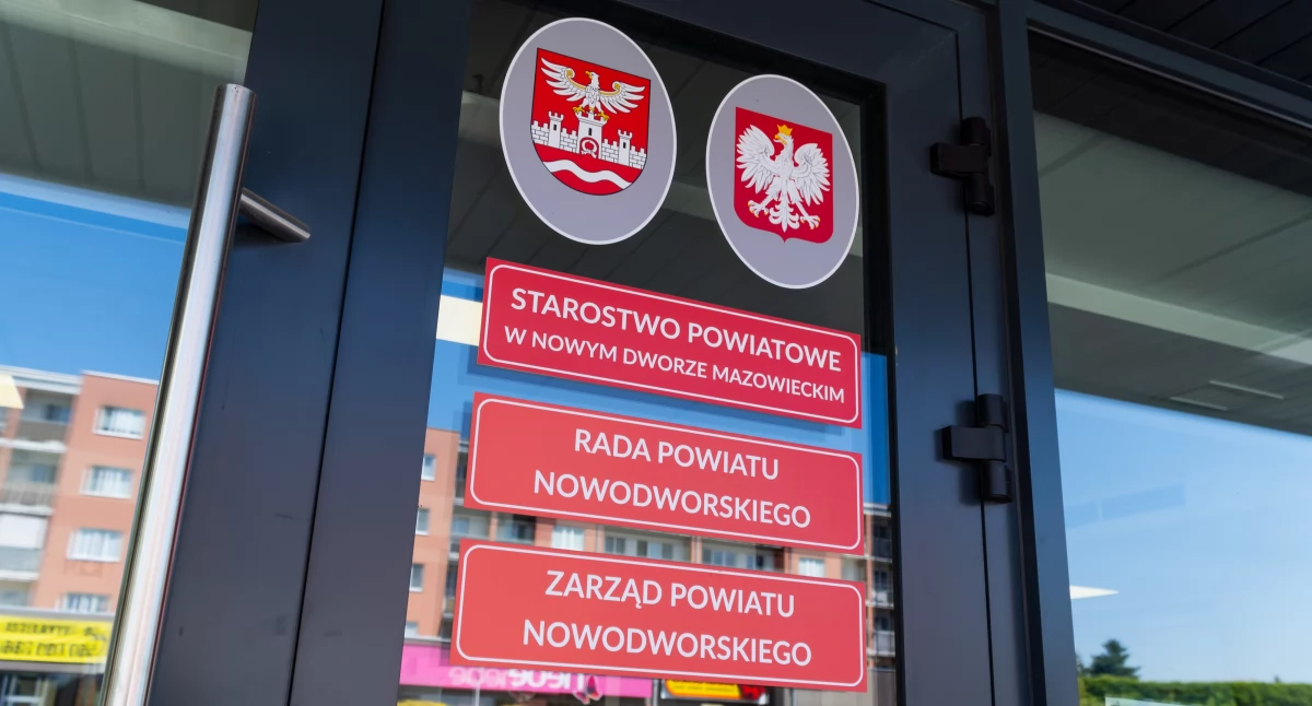 Rada Powiatu Nowodworskiego oceniła Zarząd: Wotum zaufania i zatwierdzenie budżetu za 2024 rok