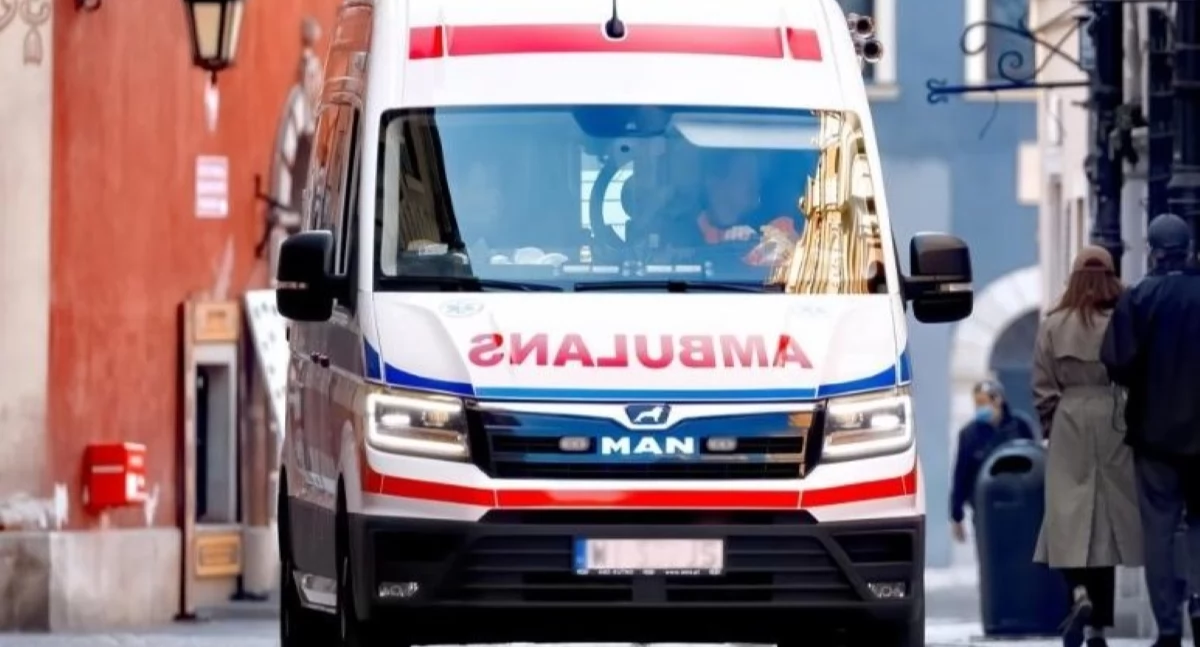 Nowy Dwór Mazowiecki. Potrącenie pieszej przez samochód na Miodowej. Poszkodowana trafiła do pobliskiego Nowodworskiego Centrum Medycznego (aktualizacja)