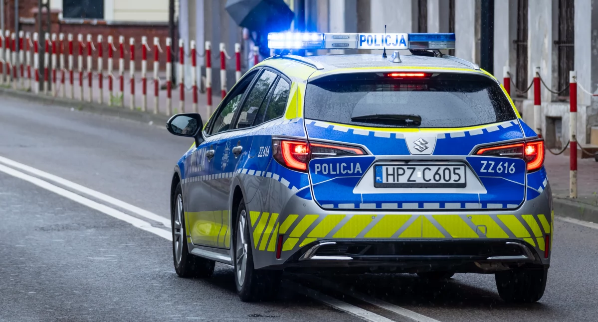 Nietrzeźwy 20-letni motocyklista zatrzymany przez policję. Prowadził pojazd mimo zakazu sądowego