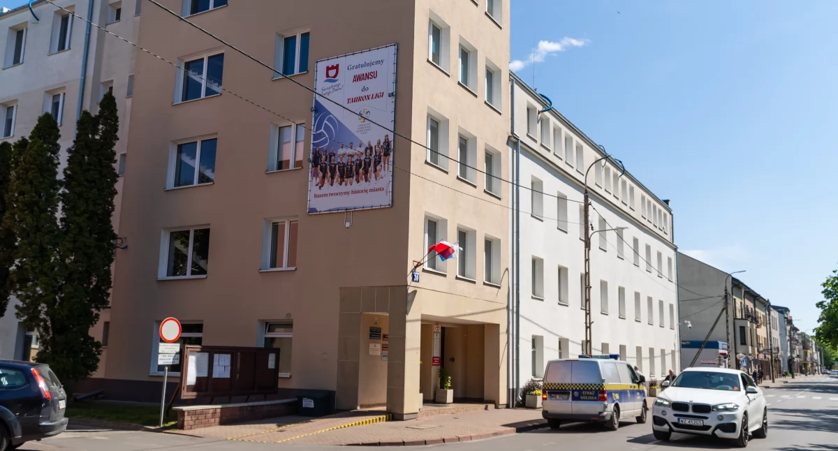 Nowy Dwór Mazowiecki: Największy miejski dłużnik wreszcie zapłacił – 4 miliony na koncie urzędu. W tle ponad 24 miliony złotych zadłużenia miasta