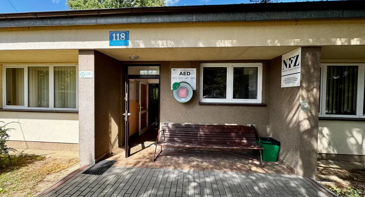 Czosnów: Nowe AED w Cząstkowie Mazowieckim – sprzęt, który może uratować życie