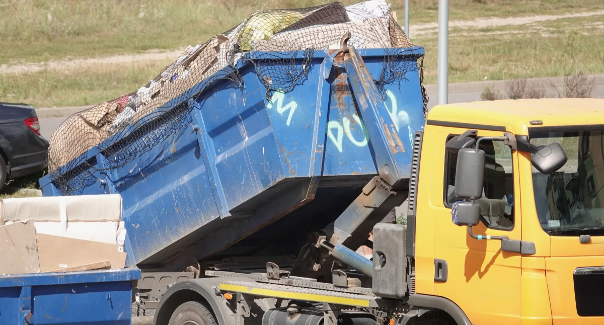 Nowy Dwór Mazowiecki. Śmieci bez segregacji dużo droższe. Możliwe nawet 120 złotych od osoby 