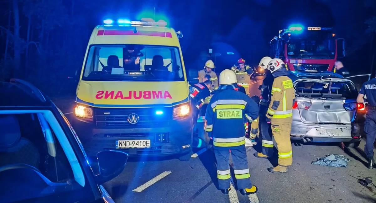 Leoncin. Zderzenie quada z autem osobowym na DW 575 w Starych Grochalach. Kierowca quada trafił do szpitala