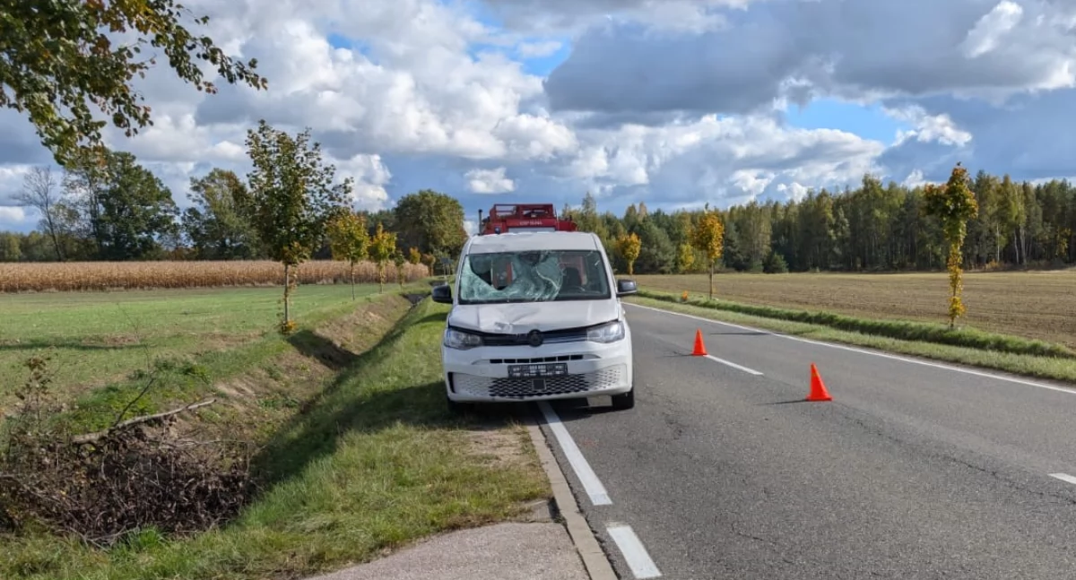 Nasielsk. Potrącenie rowerzysty na DW 622 w Jaskółowie. Kierowca jednośladu trafił do szpitala (aktualizacja)