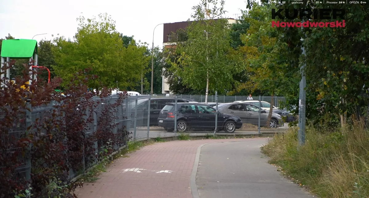 Nowy Dwór Mazowieckim. Przy parku kieszonkowym na osiedlu Dębowy Park powstanie wybieg dla psów z torami przeszkód i zabawkami dla czworonogów