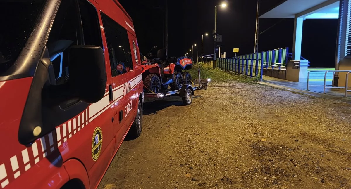 Pomiechówek. Służby po 2 godzinach poszukiwań odnaleźli dwóch 15-letnich harcerzy. Nastolatkowie spali w namiocie samodzielnie rozstawionym w lesie