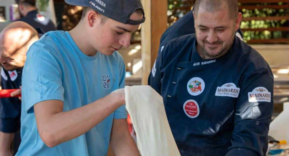 Sukces Macieja Gadomskiego w Chorwacji! 18-letni pizzaiolo z Gminy Czosnów drugi w prestiżowym konkursie na wyspie Pag