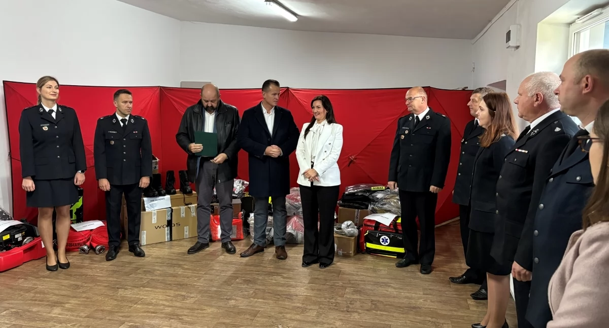 Nasielsk. Siedem jednostek Ochotniczej Straży Pożarnej pozyskało nowe wyposażenie dzięki wsparciu Urzędu Miejskiego i Samorządu Województwa Mazowieckiego