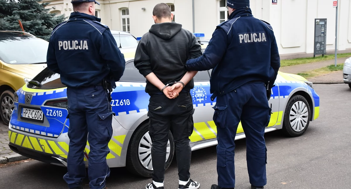 Czosnów: Trzech mężczyzn zatrzymanych po włamaniu na teren prywatnej posesji (zdjęcia)