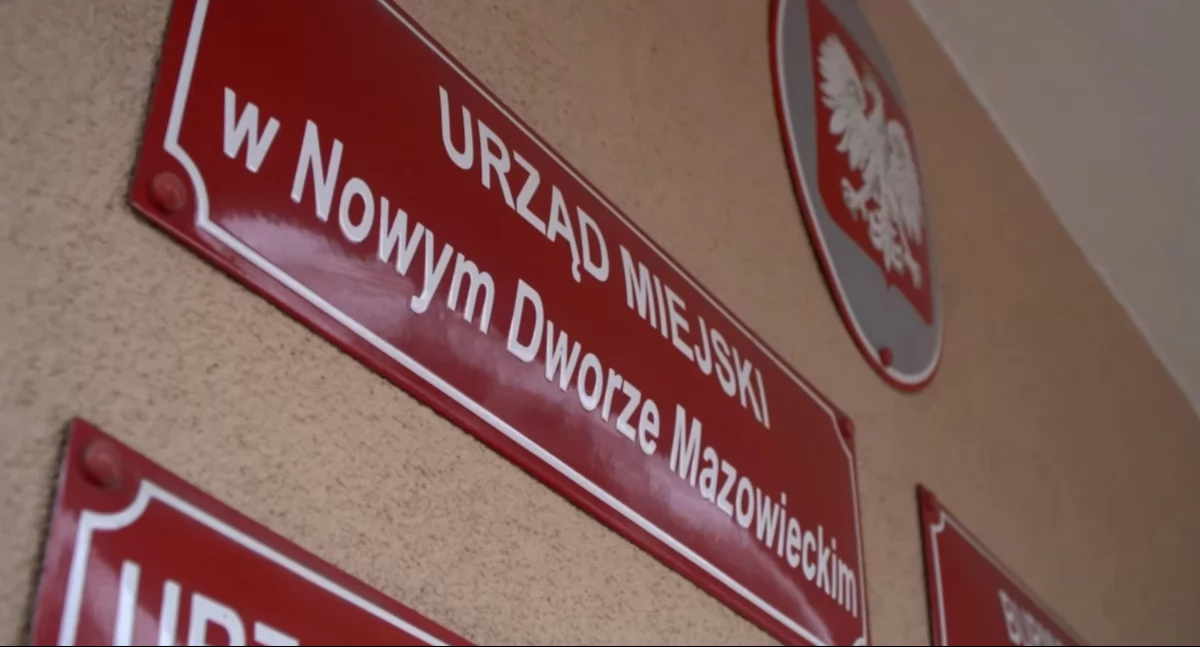 Nowy Dwór Mazowiecki. Dzikie wysypiska śmieci i problemy z autobusami można zgłaszać w aplikacji mobilnej Nowodworska Karta Podatnika!