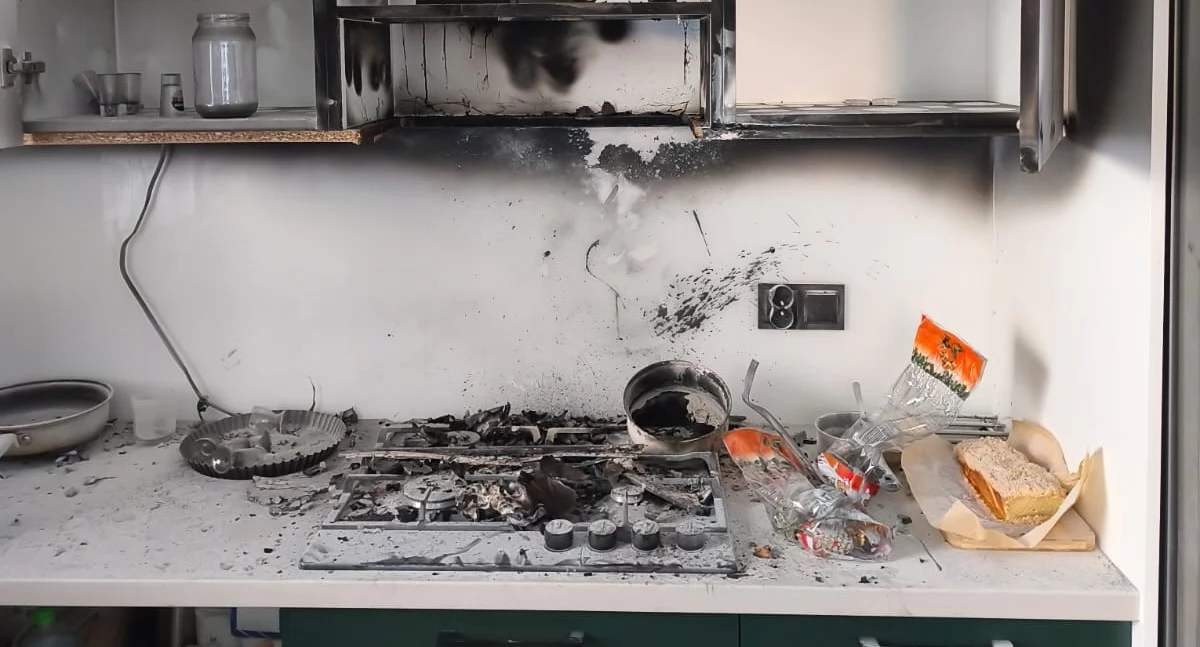 Nasielsk. Pożar w domu przy ul. Płońskiej. Szybkie zgłoszenie 12-latki i reakcja rodziny zapobiegły poważnym zniszczeniom