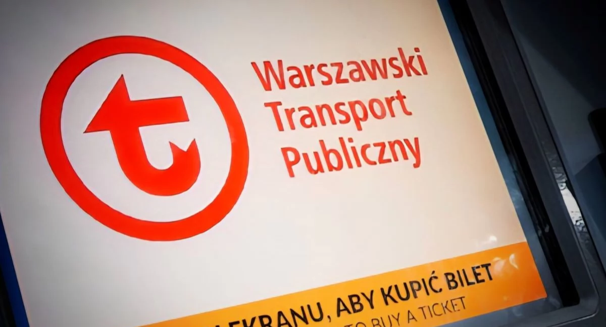 Nowy Dwór Mazowiecki. W poczekalni przy stacji kolejowej będzie można kupować bilety i doładowywać karty miejskie. Trwa konfiguracja biletomatu