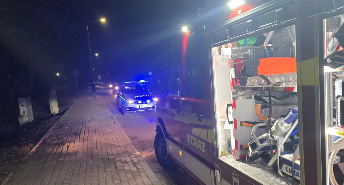 Nowy Dwór Mazowiecki. Mężczyzna zasłabł przy Bohaterów Modlina. Interweniowała straż pożarna i zespół ratownictwa medycznego