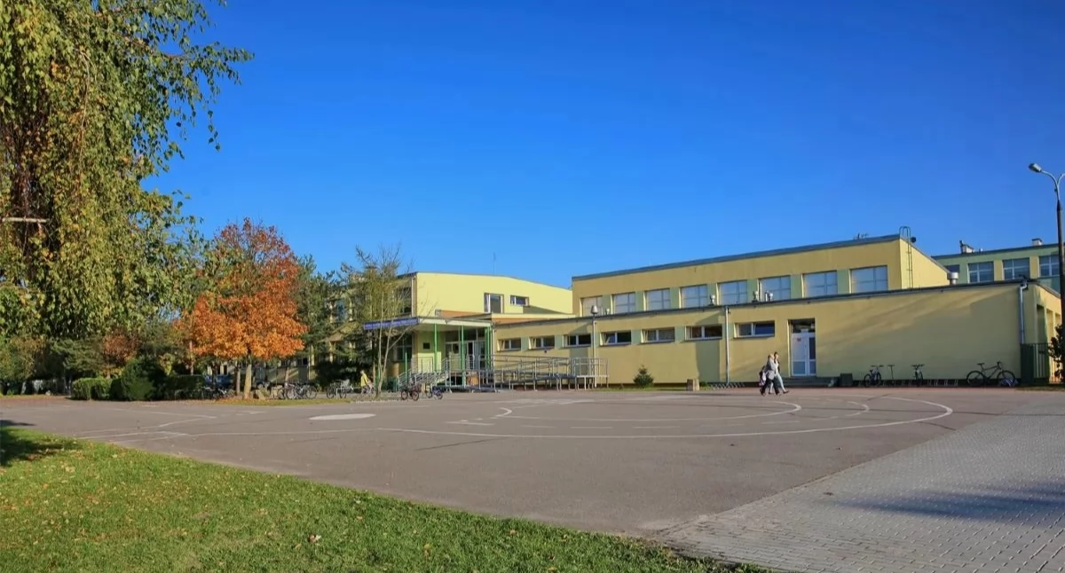 Nowy Dwór Mazowiecki. W budynku podstawówki na osiedlu Pólko zmodernizowana zostanie instalacja elektryczna. Koszt to blisko 1,4 mln zł