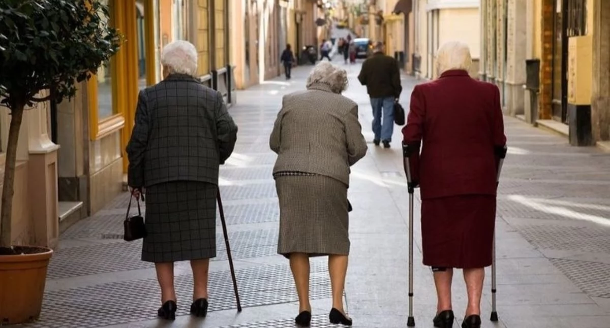 Nowy Dwór Mazowiecki zaktywizuje swoich seniorów za 95 tys. zł w 2026 r. Będzie Uniwersytet Trzeciego Wieku i zajęcia sportowe, taneczne i kulturalno-artystyczne