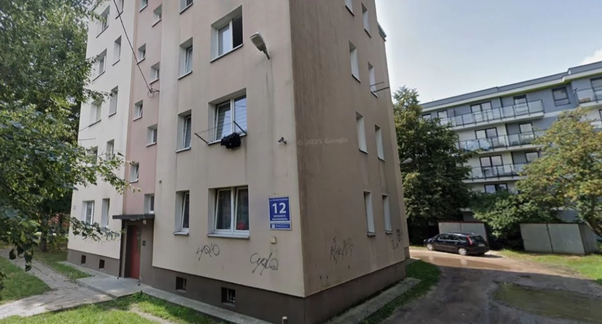 Nowy Dwór Mazowiecki. Kawalerka w bloku przy Wojska Polskiego za przeszło 31 tys. zł, a mieszkanie 3-pokojowe w bloku przy Obrońców Modlina za nieco ponad 47 tys. zł ? Trwa sprzedaż mieszkań komunalnych 