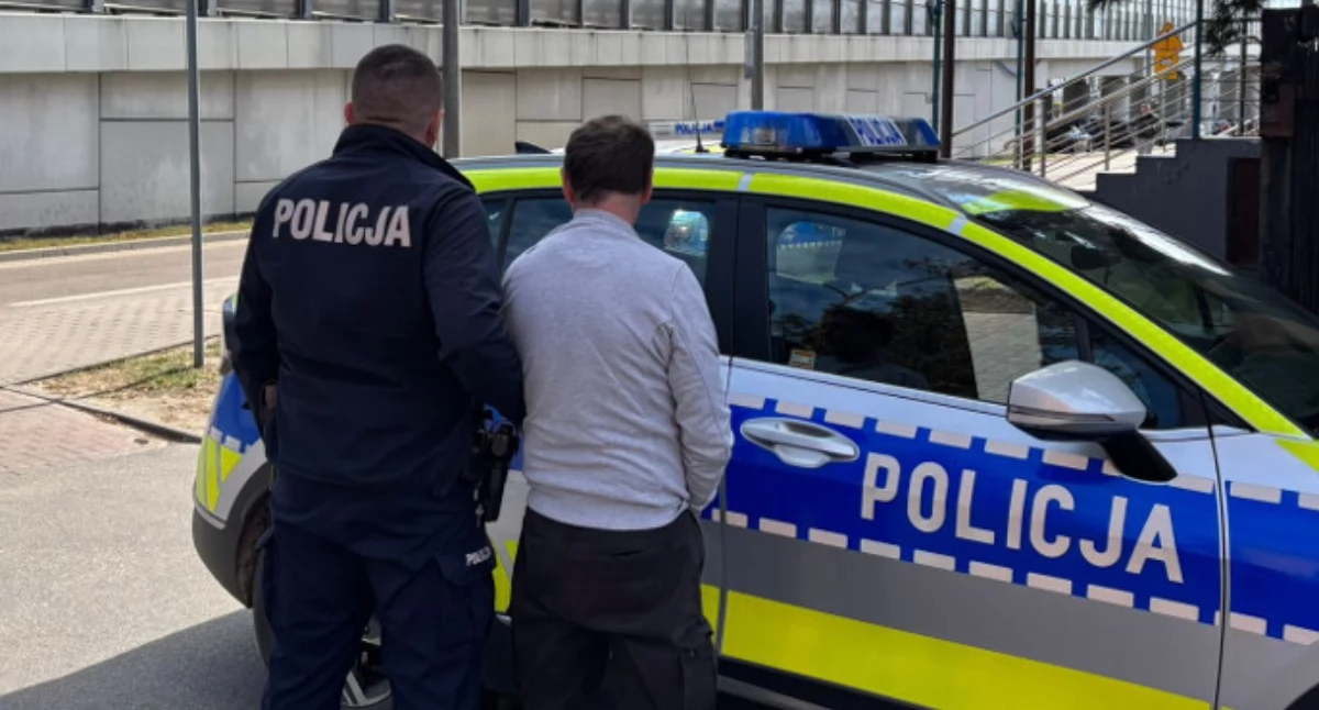 Alimenciarz zatrzymany po powrocie do kraju. Ukrywał się przed policją w łazience