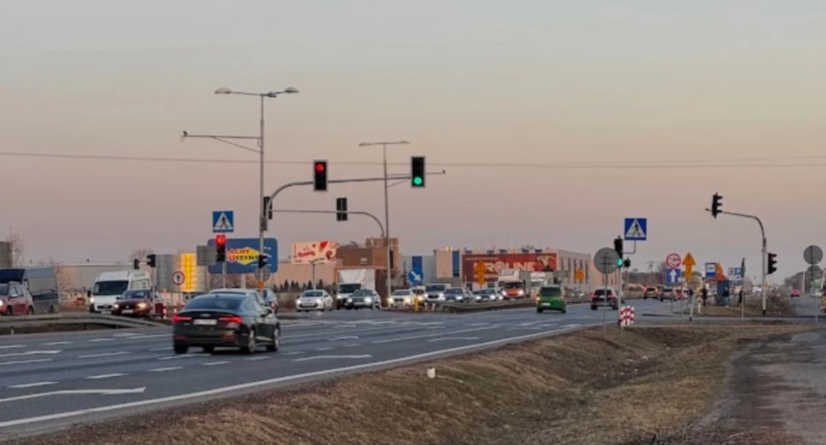 Czosnów. Rusza kolejny etap budowy S7. Znikną ogrodzenia, wjedzie ciężki sprzęt