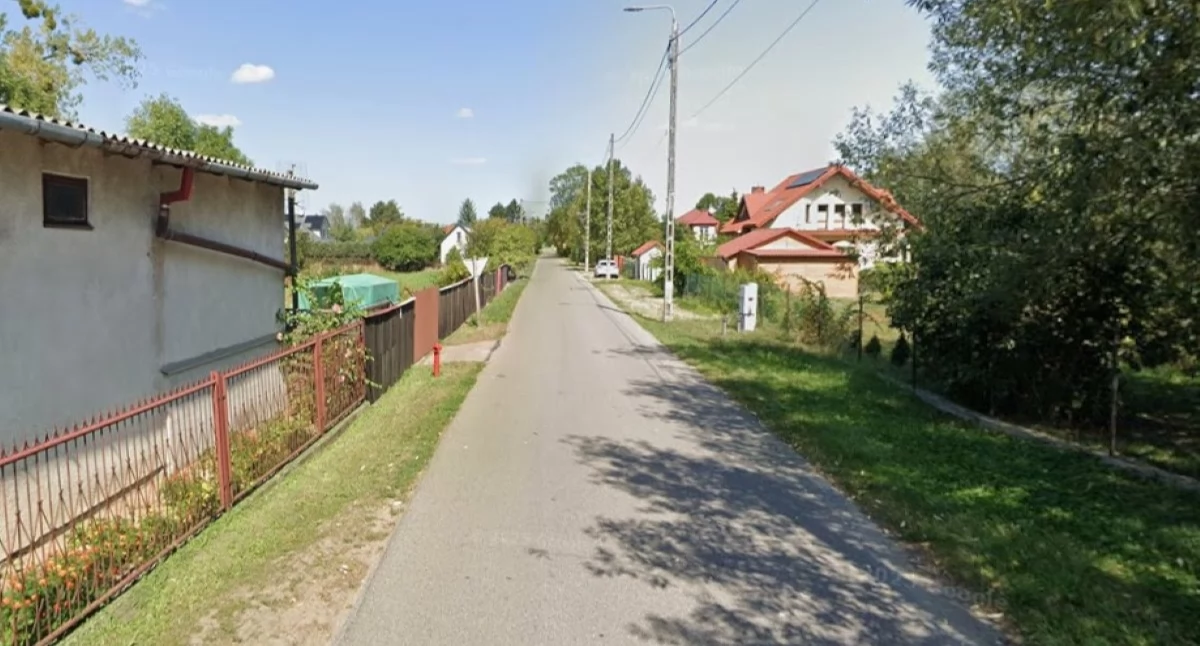 Czosnów. Przy ulicy Trakt między Kazuniem Polskim a Kazuniem Bielany powstanie chodnik. Jego koszt wyniesie ponad milion zł