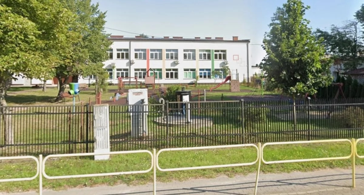 Czosnów. Wybrano wykonawcę, który wyremontuje plac zabaw przy Szkole Podstawowej w Małocicach. Jakie prace zostaną wykonane?