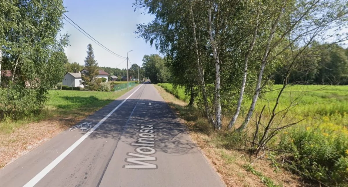 Czosnów. Droga gminna przebiegająca przez miejscowości Truskawka i Kiścinne zyska nakładkę asfaltową. Poszukiwany jest wykonawca zaplanowanych prac