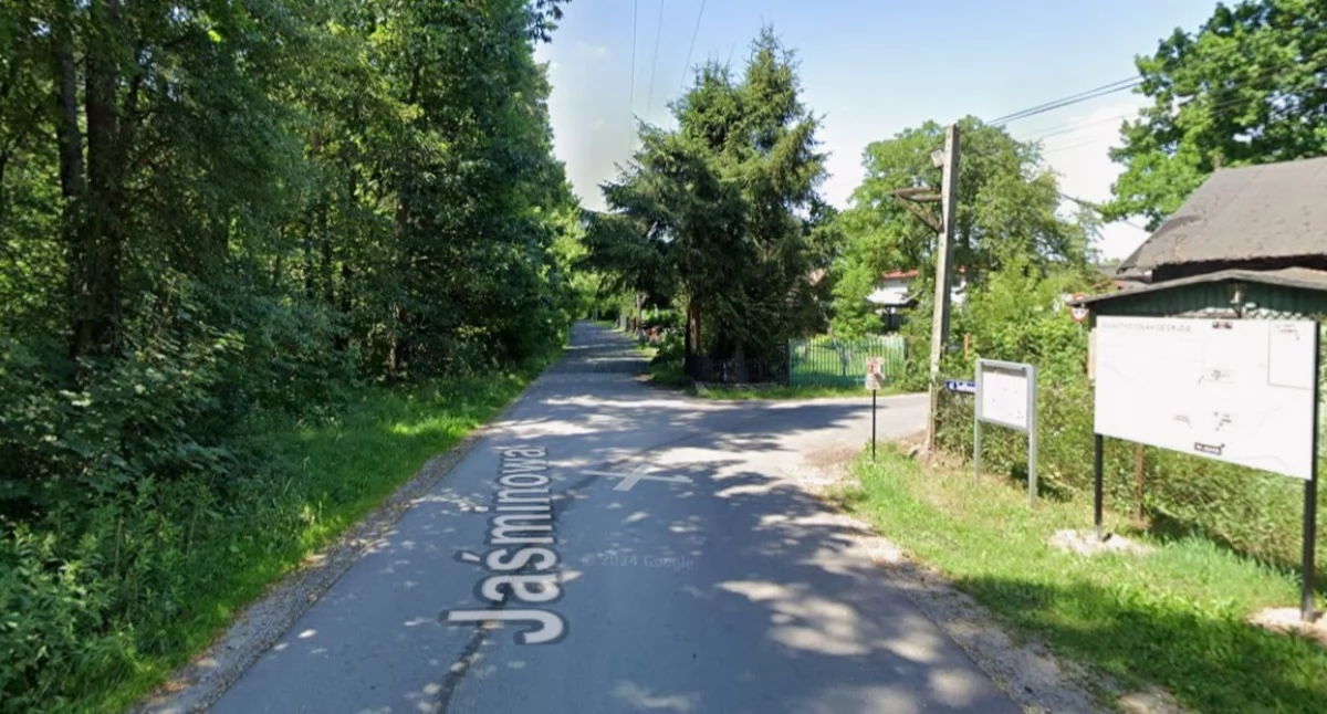Pomiechówek. Planowanują remont drogi przechodzącej przez Goławice Pierwsze i Goławice Drugie na ponad 2-kilometrowym odcinku. Poszukiwany jest wykonawca dokumentacji projektowej