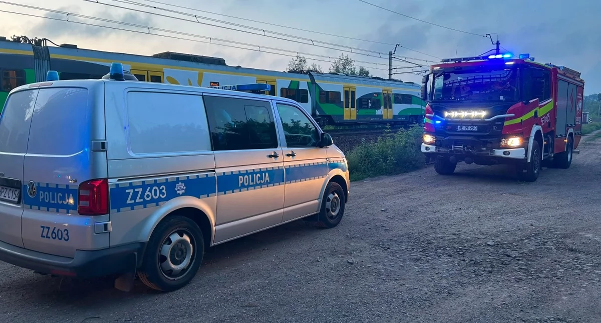 Nowy Dwór Mazowiecki. Tragiczny wypadek z udziałem człowieka i pociągu Kolei Mazowieckich. Nie żyje kobieta potrącona przez pociąg