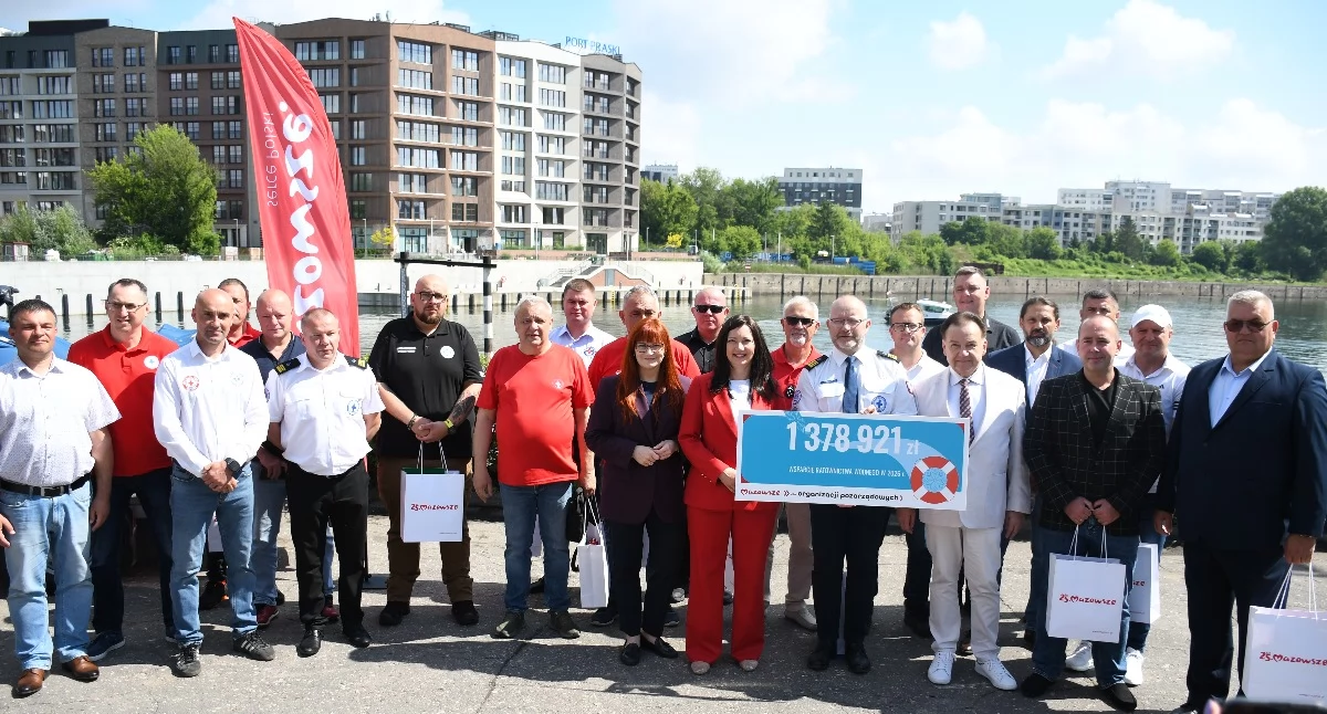 Czarne punkty wodne oznaczone