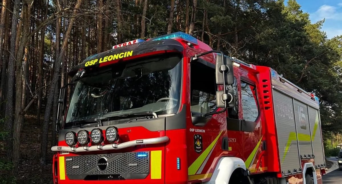Czosnów. Alarm z powodu podejrzenia wycieku gazu przy Ogrodowej w Kazuniu Bielany. Mężczyzna trafił do szpitala