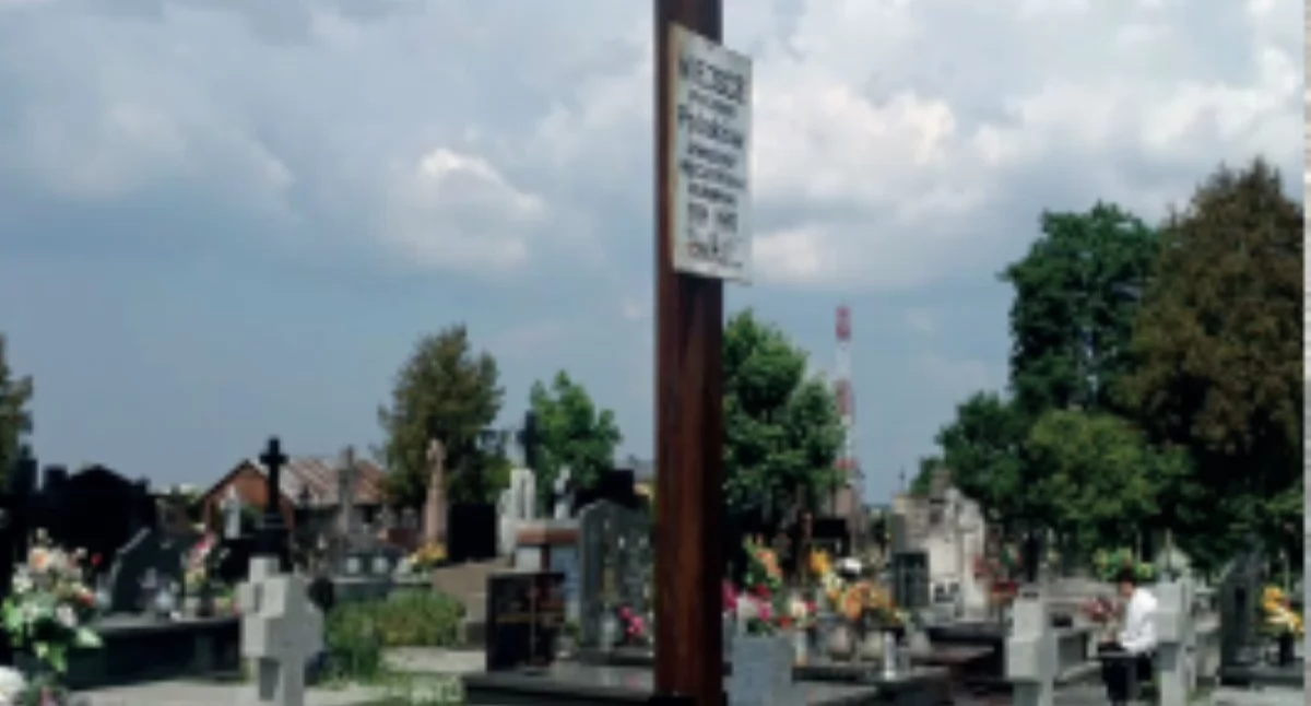 Nowy Dwór Mazowiecki. Historyczna kwatera odzyska dawny blask. Specjaliści z Chotomowa wykonają nową tablicę pamięci za ponad 20 tys. zł