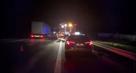 Czosnów. Kierowca citroena na S7 najechał na tłumik.…