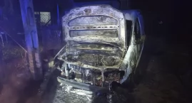 Zakroczym. Nocny pożar samochodu przy Parowej Okólne…