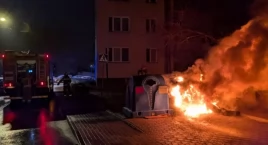 Nowy Dwór Mazowiecki. Nocny Pożar kontenerów na odpa…