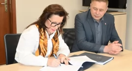 Zarząd powiatu nowodworskiego z wotum zaufania i z a&hellip;