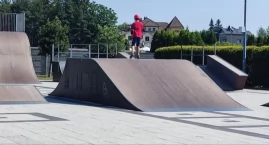 Leoncin. Nowy skatepark za Urzędem Gminy. Plac zabaw&hellip;